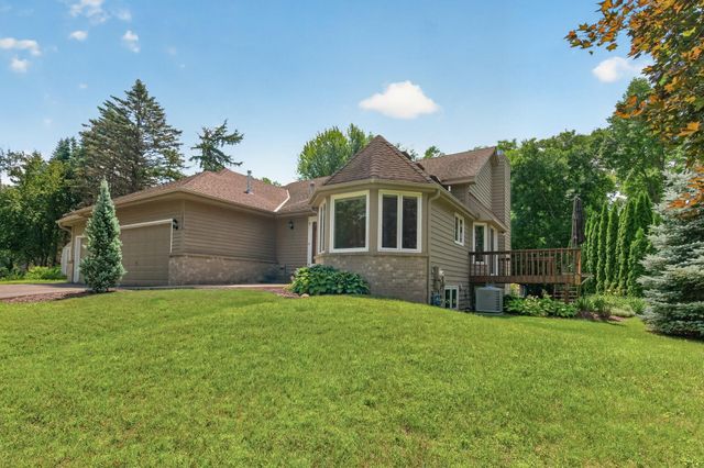 16715 19th Avenue N, Plymouth, MN 55447