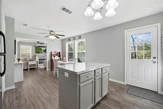 410 Hillcrest Street, Lumberton, TX 77657