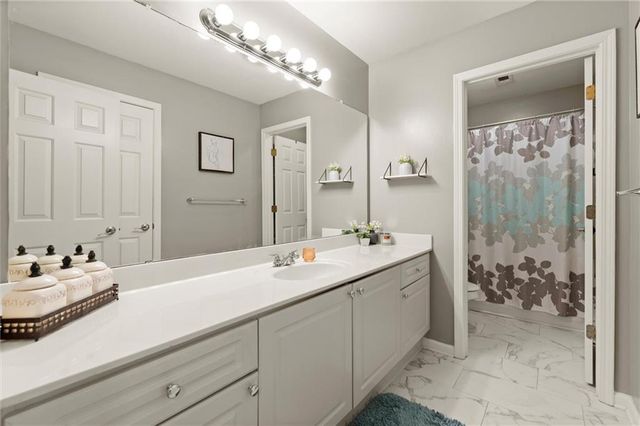 321 Ironhill Trace, Woodstock, GA 30189