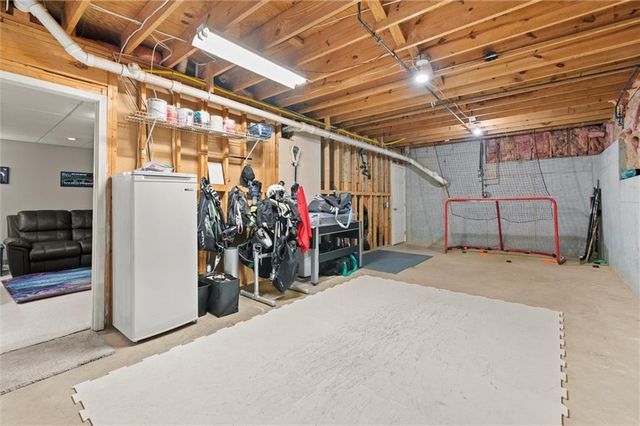 321 Ironhill Trace, Woodstock, GA 30189