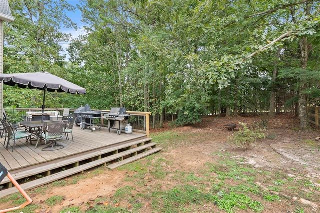 321 Ironhill Trace, Woodstock, GA 30189