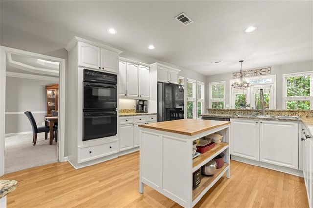 321 Ironhill Trace, Woodstock, GA 30189