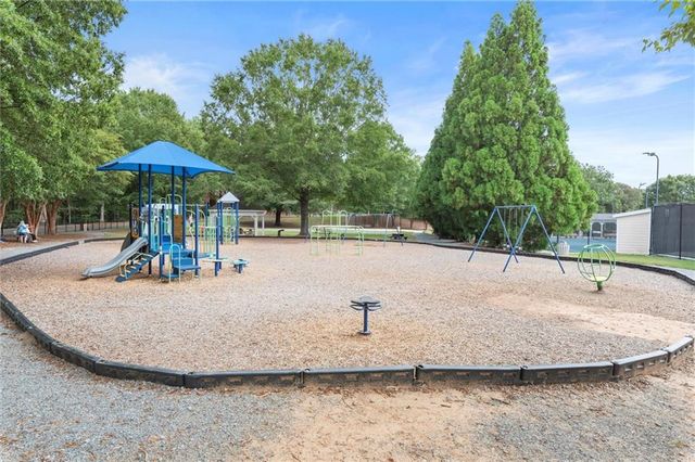 321 Ironhill Trace, Woodstock, GA 30189