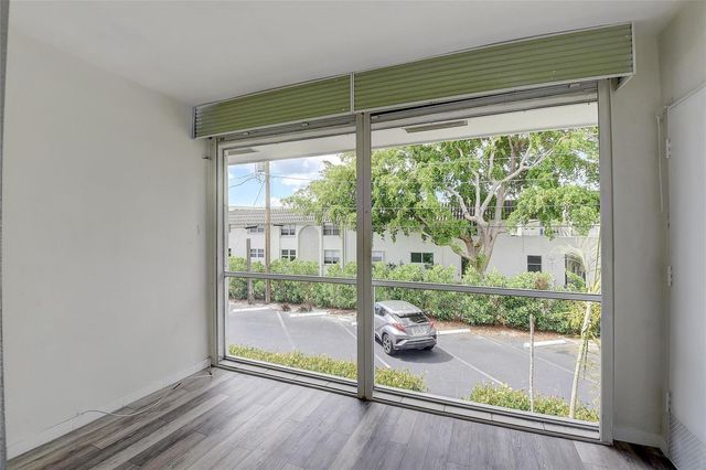 30 SE 13th Street B2, Boca Raton, FL 33432
