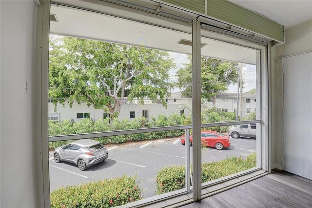 30 SE 13th Street B2, Boca Raton, FL 33432