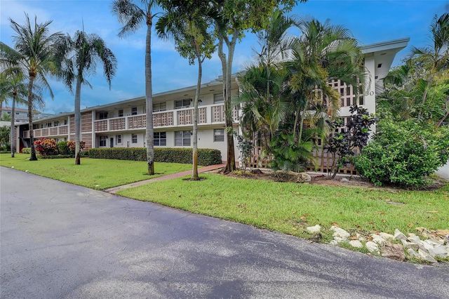 30 SE 13th Street B2, Boca Raton, FL 33432