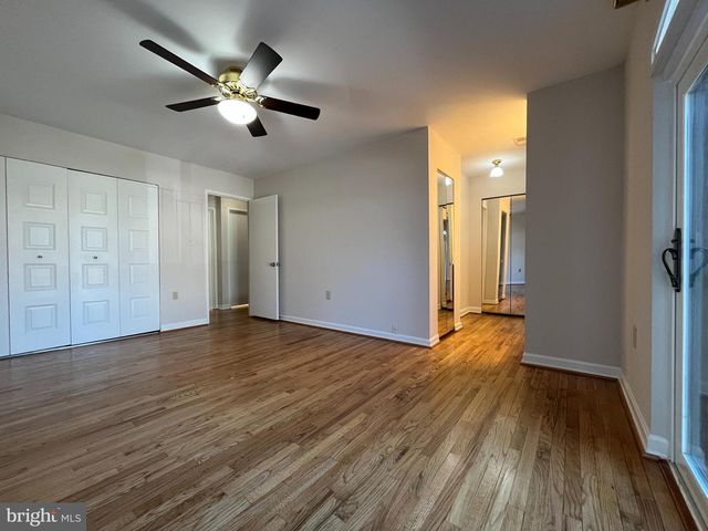 8034 INVERNESS RIDGE RD, Potomac, MD 20854