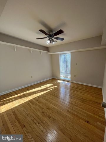 8034 INVERNESS RIDGE RD, Potomac, MD 20854