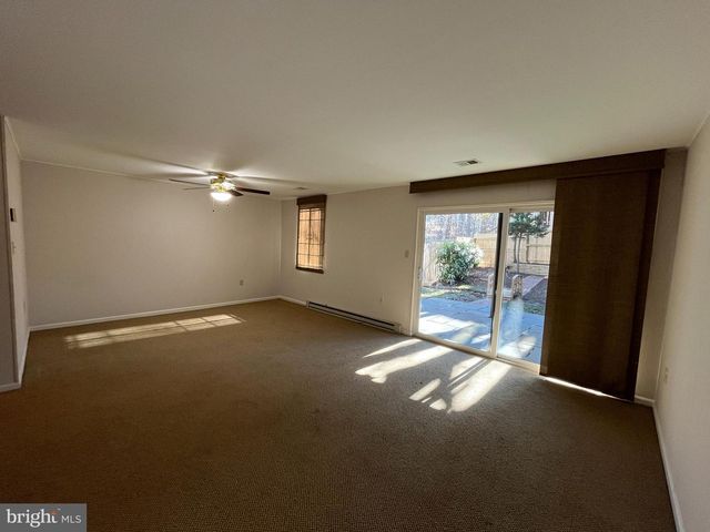 8034 INVERNESS RIDGE RD, Potomac, MD 20854