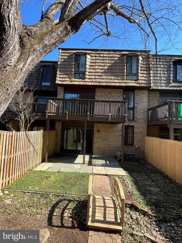 8034 INVERNESS RIDGE RD, Potomac, MD 20854