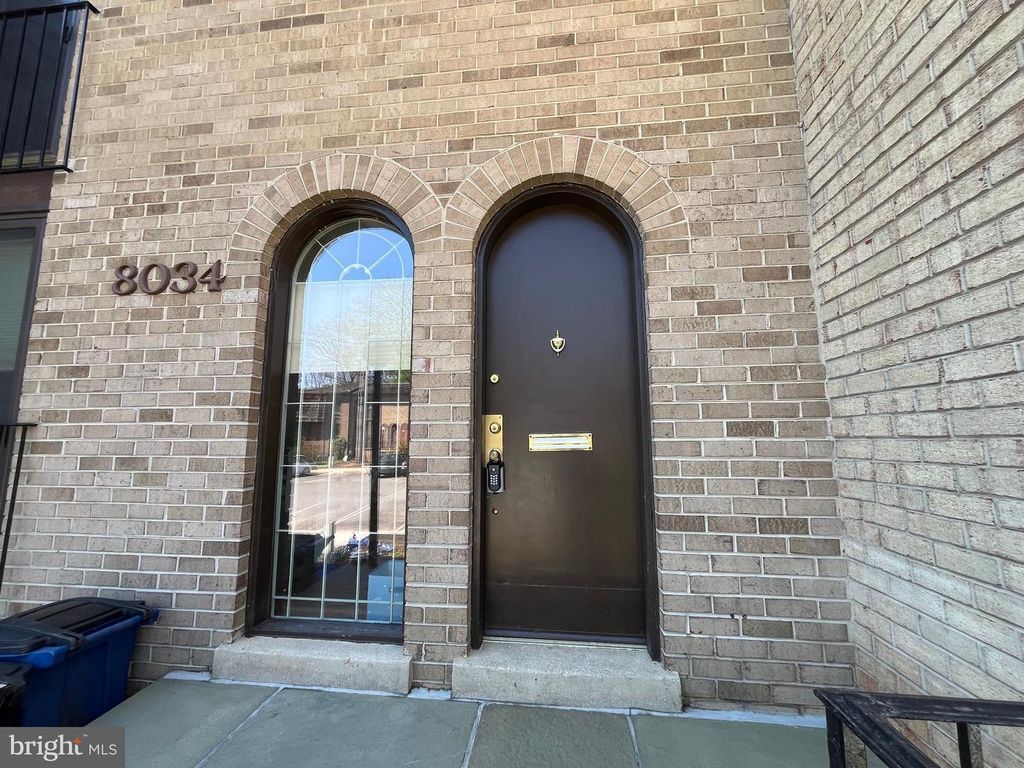 8034 INVERNESS RIDGE RD, Potomac, MD 20854