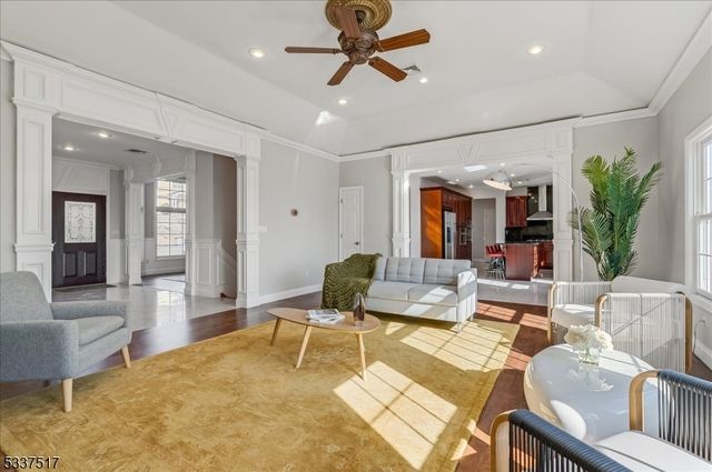 27 Susan Dr, Chatham Twp., NJ 07928