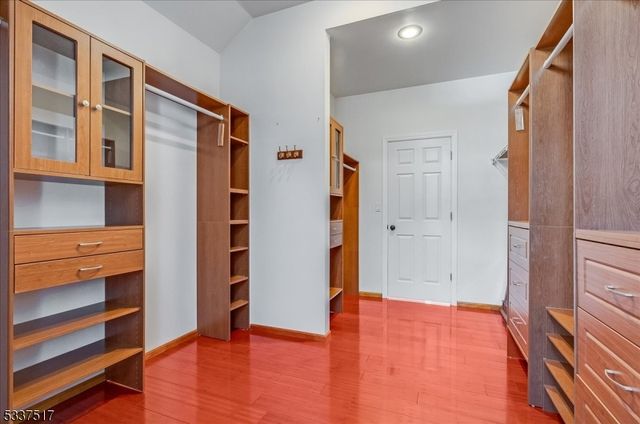 27 Susan Dr, Chatham Twp., NJ 07928