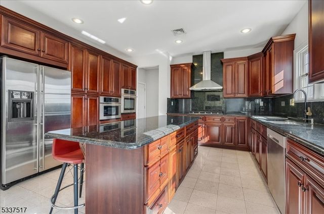 27 Susan Dr, Chatham Twp., NJ 07928