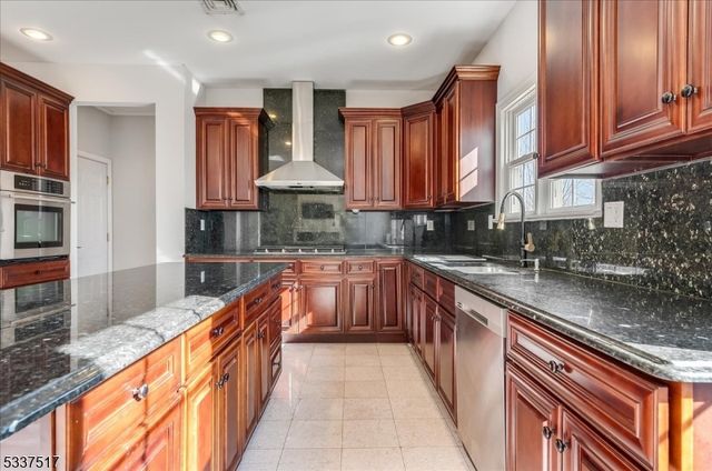 27 Susan Dr, Chatham Twp., NJ 07928