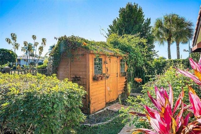 2455 Hampton Bridge, Delray Beach, FL 33445