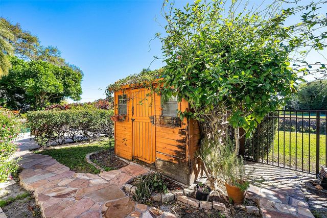 2455 Hampton Bridge, Delray Beach, FL 33445