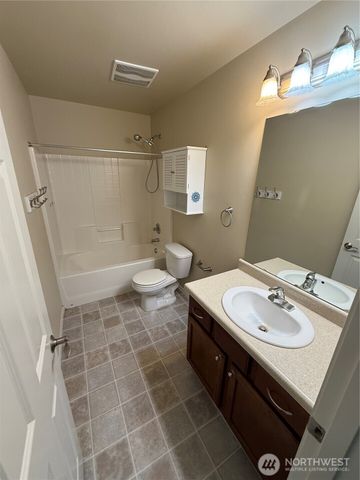 1306 Brackenridge Avenue, Dupont, WA 98327