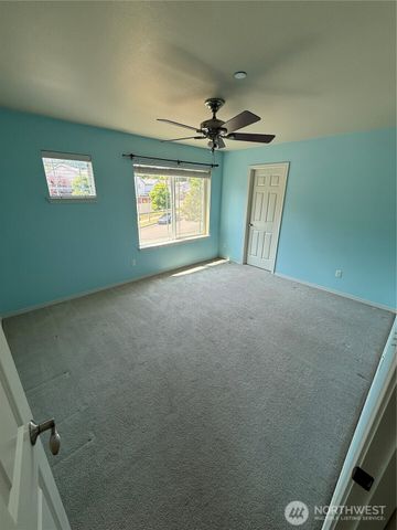 1306 Brackenridge Avenue, Dupont, WA 98327