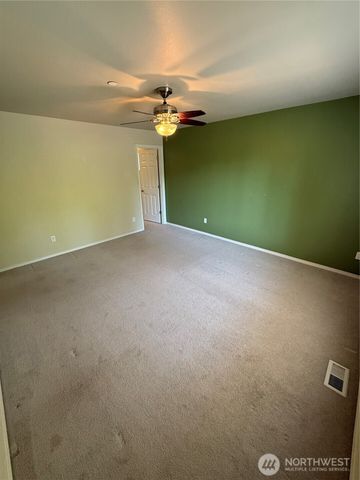 1306 Brackenridge Avenue, Dupont, WA 98327