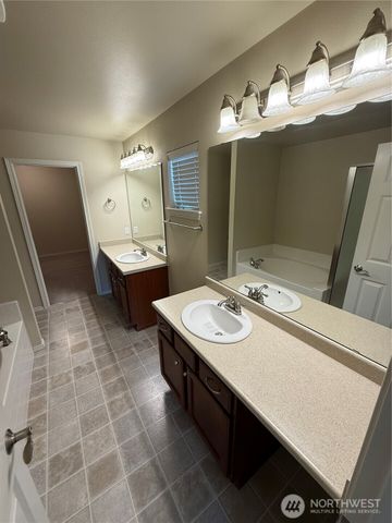 1306 Brackenridge Avenue, Dupont, WA 98327