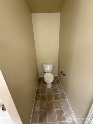 1306 Brackenridge Avenue, Dupont, WA 98327