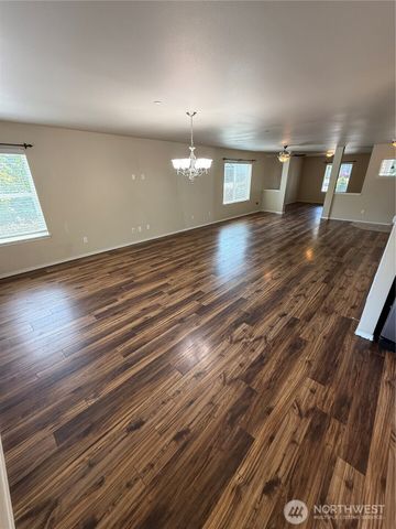 1306 Brackenridge Avenue, Dupont, WA 98327