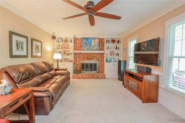 4606 Oak Hollow Rd, Chester, VA 23831