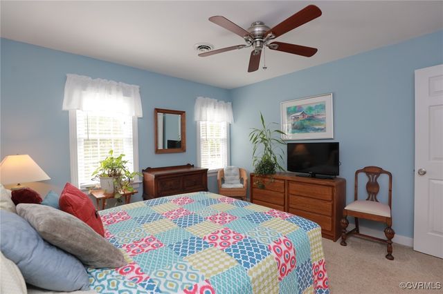 4606 Oak Hollow Rd, Chester, VA 23831