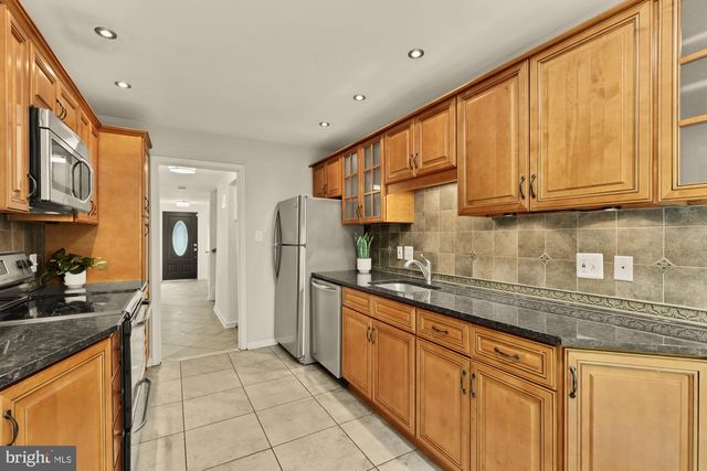 7416 ELDORADO ST, Mclean, VA 22102