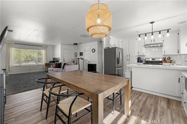 15456 Dale Evans Parkway, Apple Valley, CA 92307