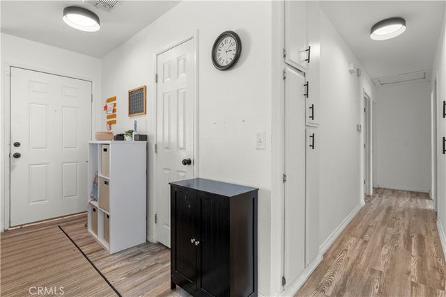 15456 Dale Evans Parkway, Apple Valley, CA 92307