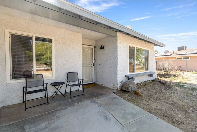 15456 Dale Evans Parkway, Apple Valley, CA 92307