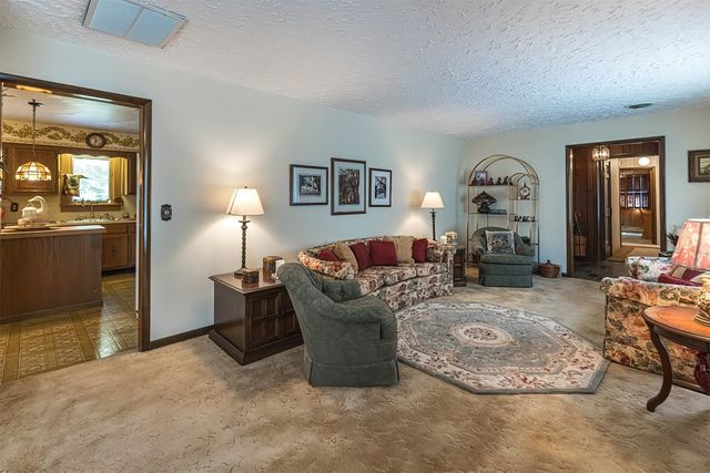 10230 W LAKE Road, Lake City Boro, PA 16423