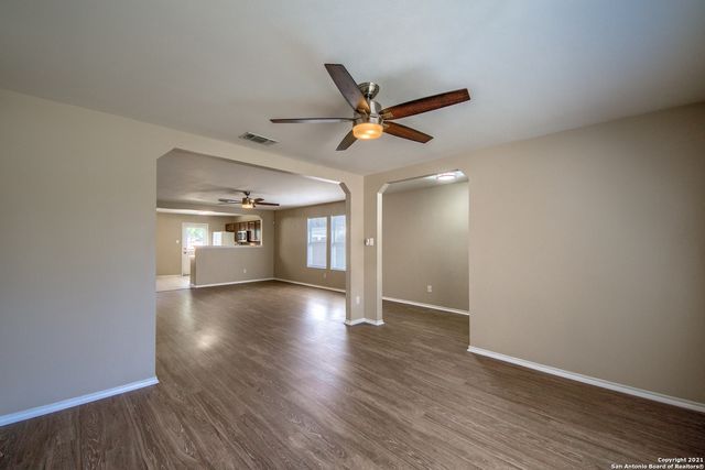 8807 Summer Trail, San Antonio, TX 78250