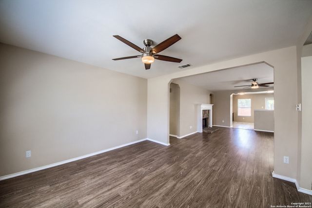 8807 Summer Trail, San Antonio, TX 78250