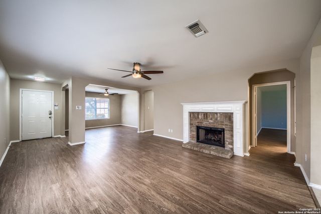 8807 Summer Trail, San Antonio, TX 78250