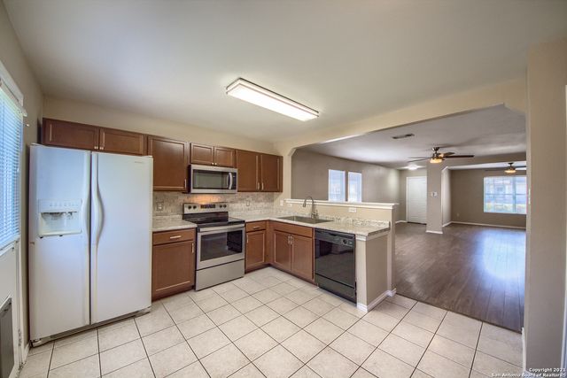 8807 Summer Trail, San Antonio, TX 78250