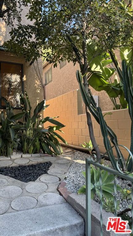 3109 Berkeley Avenue, Los Angeles, CA 90026 — photo 2
