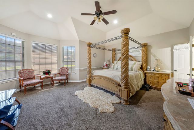 4703 Enchanted Bay Boulevard, Arlington, TX 76016