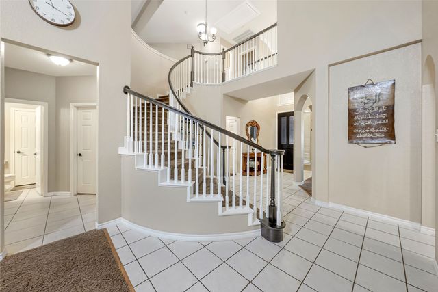 4703 Enchanted Bay Boulevard, Arlington, TX 76016