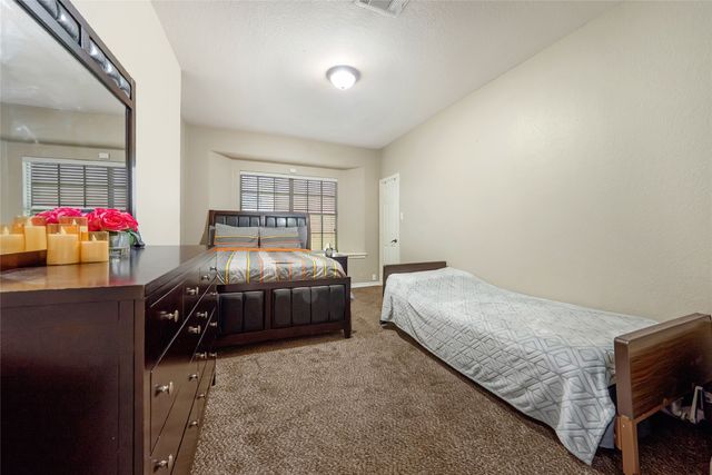 4703 Enchanted Bay Boulevard, Arlington, TX 76016