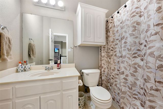 4703 Enchanted Bay Boulevard, Arlington, TX 76016