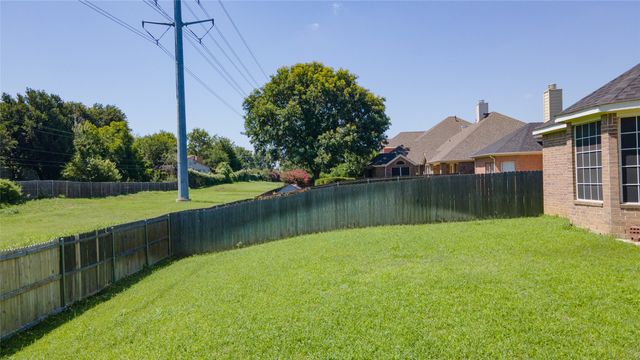 4703 Enchanted Bay Boulevard, Arlington, TX 76016