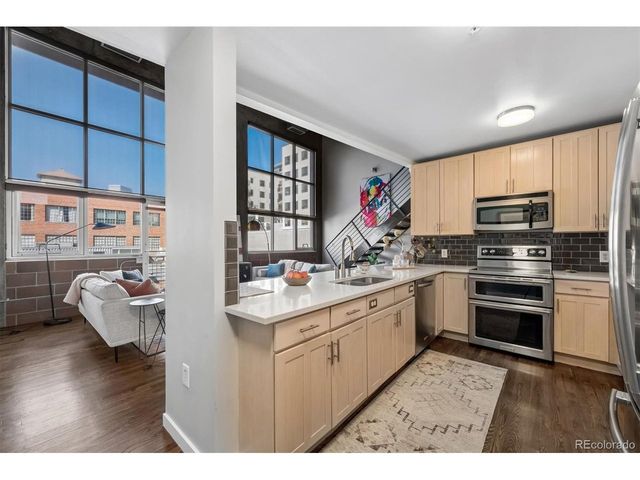 1050 Cherokee St 203, Denver, CO 80204