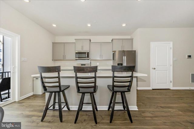 726 COMPASS WAY, Frederick, MD 21701