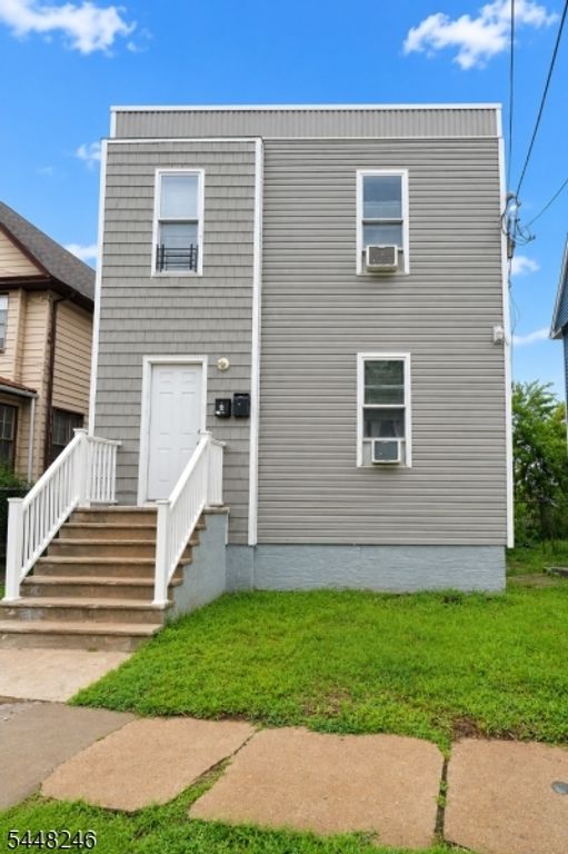 113 N Munn Ave, Newark City, NJ 07106