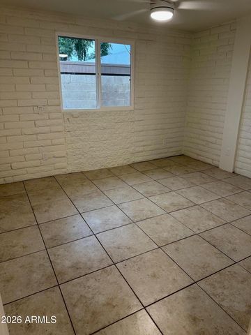 2333 W GLENROSA Avenue 114, Phoenix, AZ 85015