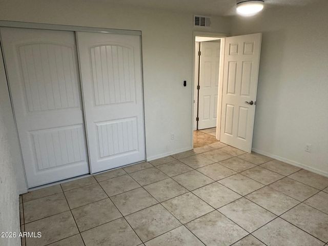 2333 W GLENROSA Avenue 114, Phoenix, AZ 85015