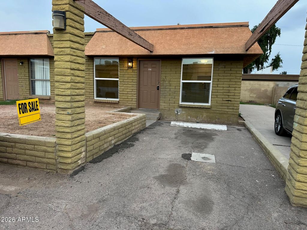 2333 W GLENROSA Avenue 114, Phoenix, AZ 85015